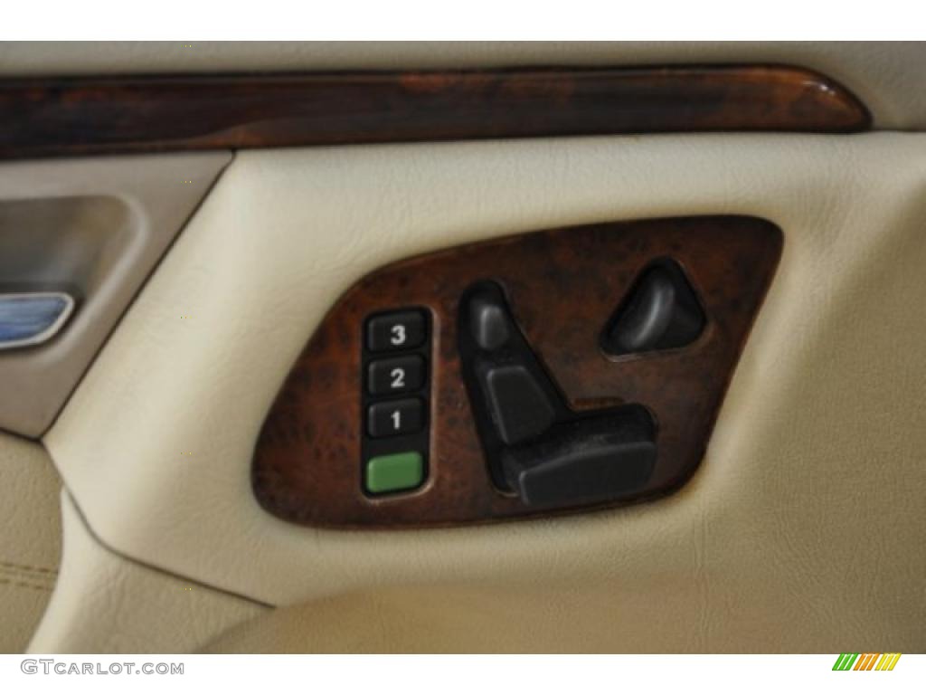 1998 Mercedes-Benz E 320 Wagon Controls Photo #39720243