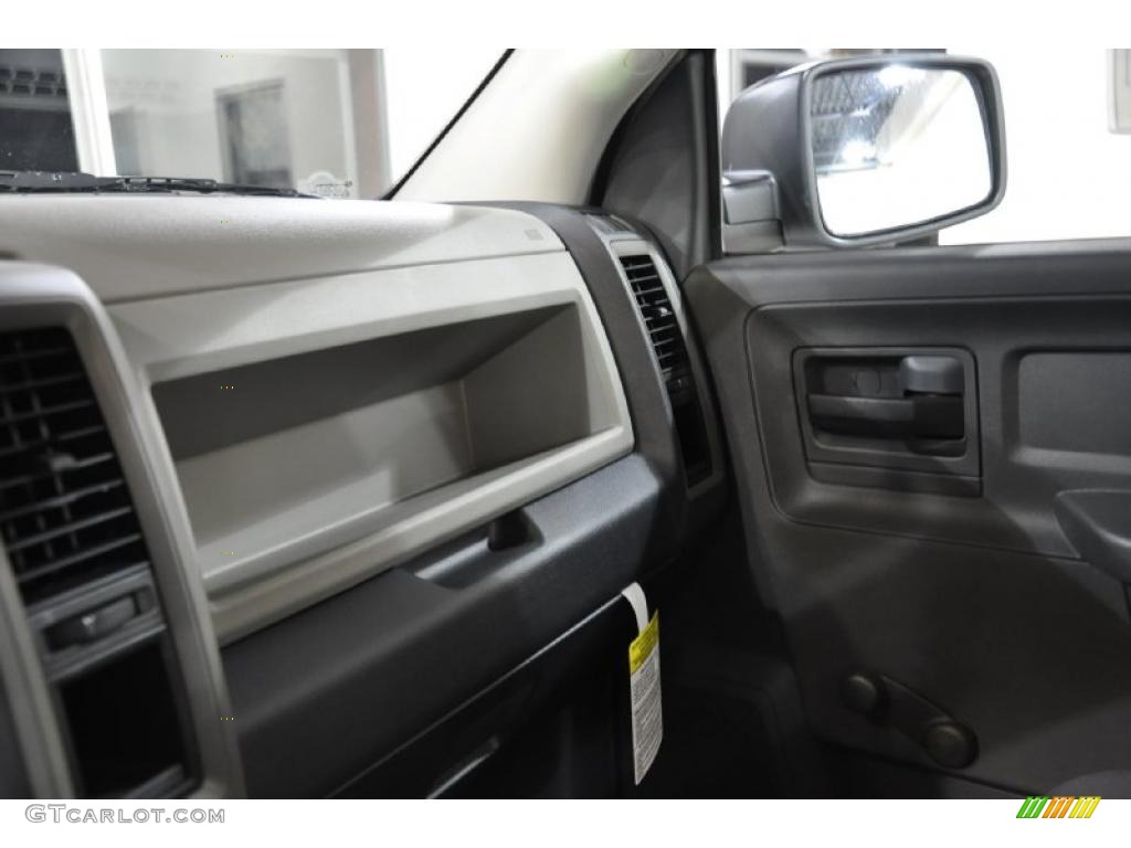 2011 Ram 1500 ST Regular Cab - Bright Silver Metallic / Dark Slate Gray/Medium Graystone photo #14