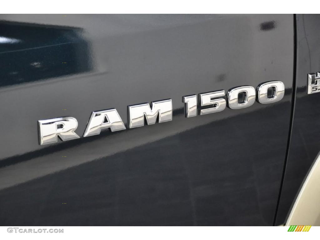 2011 Ram 1500 Laramie Crew Cab - Hunter Green Pearl / Light Pebble Beige/Bark Brown photo #5