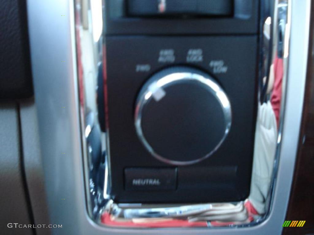 2011 Ram 1500 Laramie Crew Cab 4x4 - Brilliant Black Crystal Pearl / Light Pebble Beige/Bark Brown photo #27