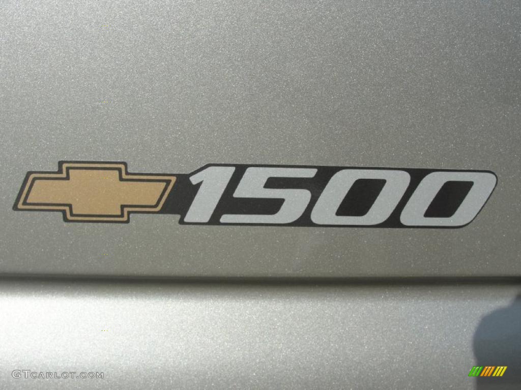 2002 Chevrolet Silverado 1500 Work Truck Regular Cab Marks and Logos Photos