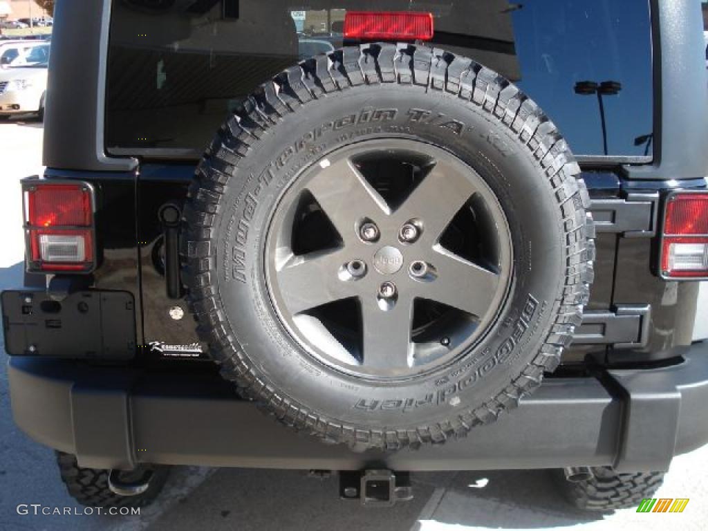 2011 Jeep Wrangler Unlimited Call of Duty: Black Ops Edition 4x4 Wheel Photo #39727947