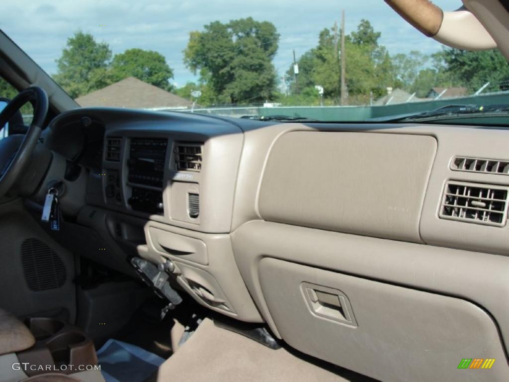 2004 F250 Super Duty King Ranch Crew Cab 4x4 - Estate Green Metallic / Castano Leather photo #33