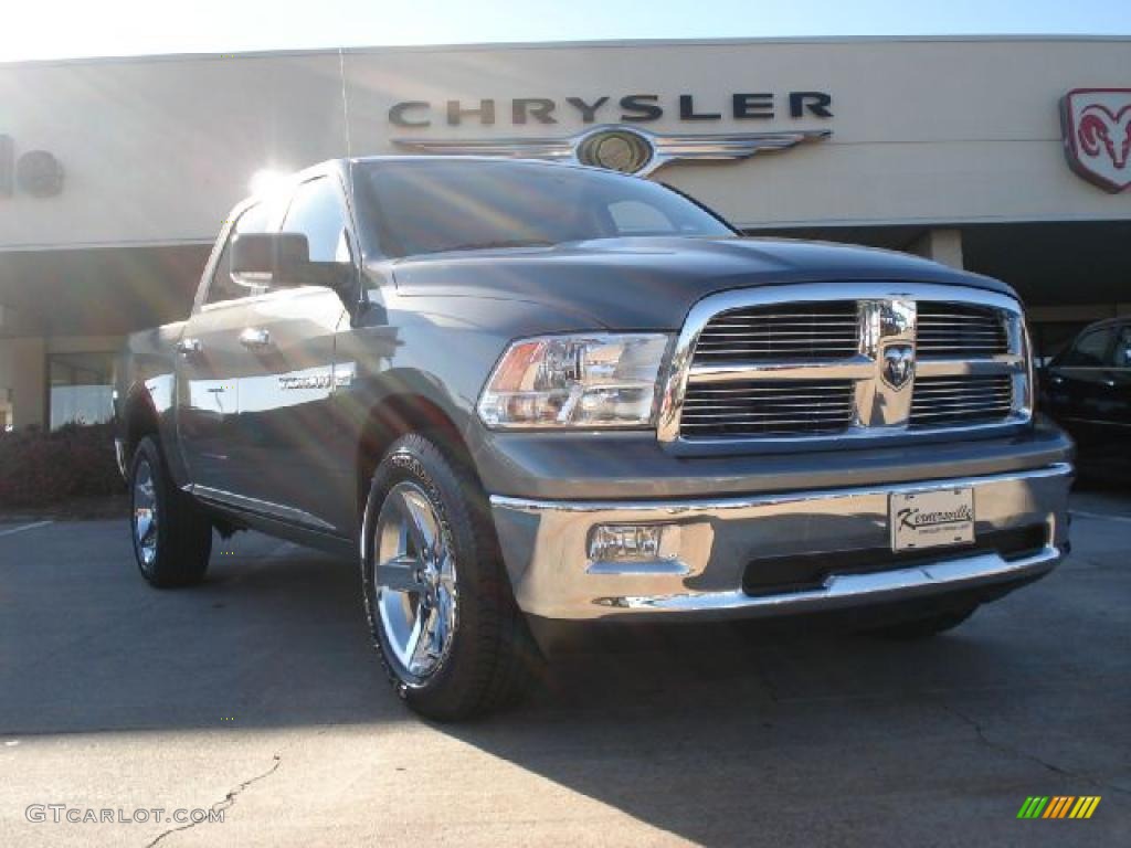 2011 Ram 1500 Big Horn Crew Cab 4x4 - Mineral Gray Metallic / Dark Slate Gray/Medium Graystone photo #1
