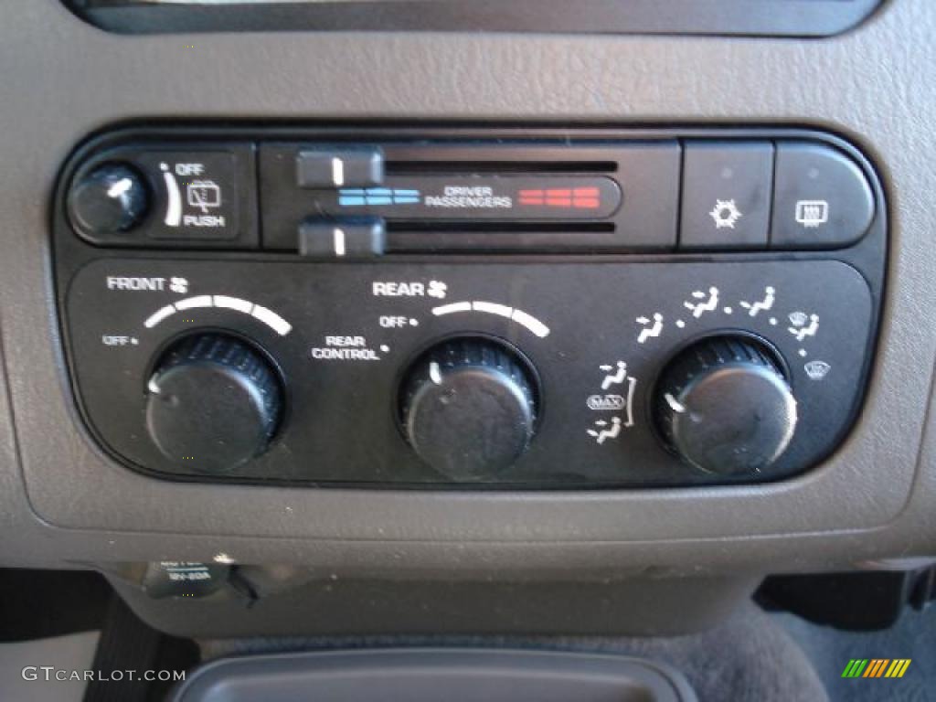 2001 Dodge Durango SLT Controls Photo #39730445