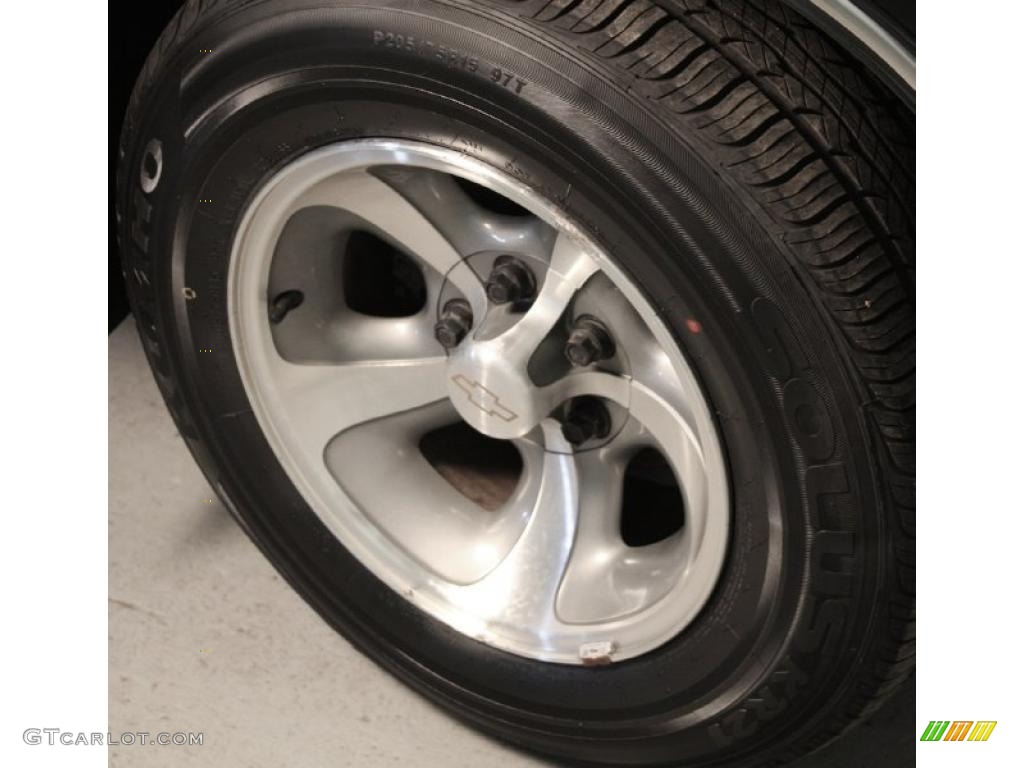 2001 Chevrolet S10 LS Extended Cab Wheel Photo #39732179
