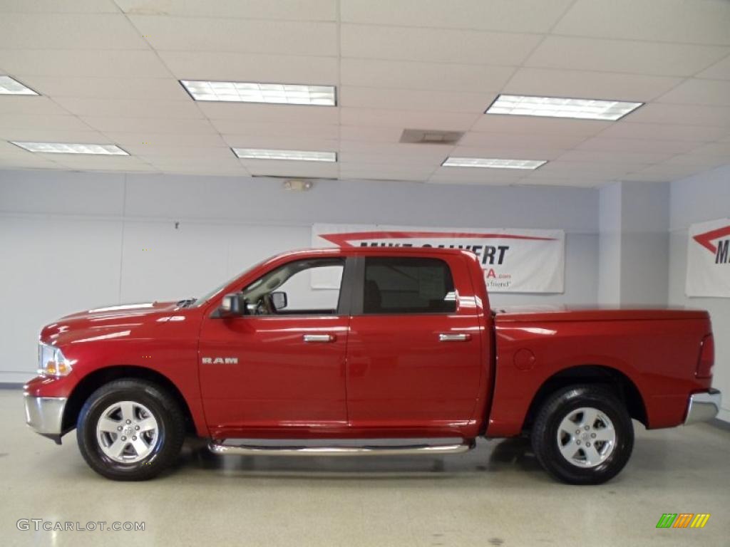 2009 Ram 1500 SLT Crew Cab - Inferno Red Crystal Pearl / Light Pebble Beige/Bark Brown photo #3