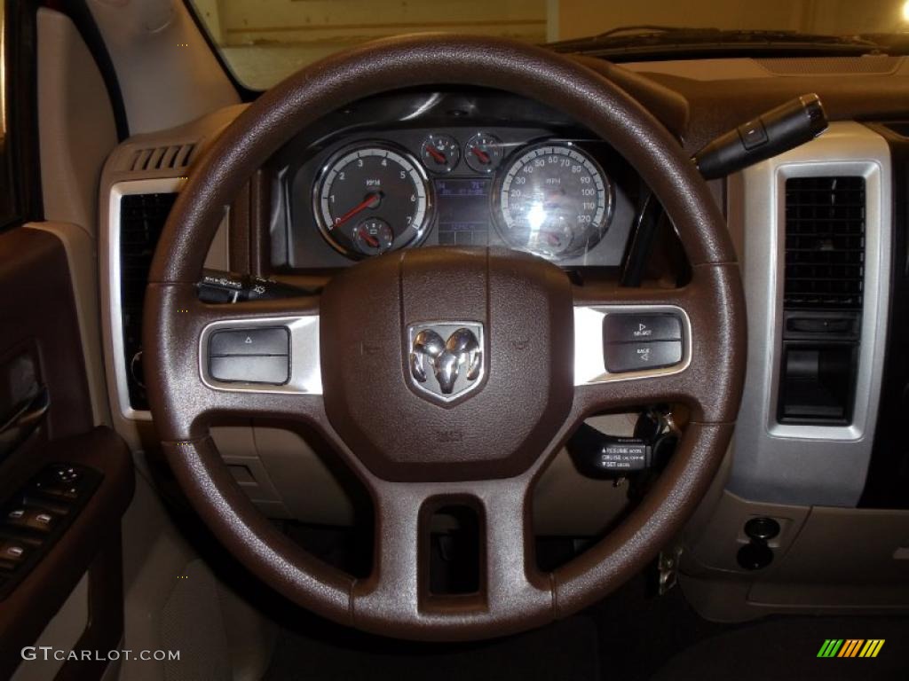 2009 Ram 1500 SLT Crew Cab - Inferno Red Crystal Pearl / Light Pebble Beige/Bark Brown photo #12