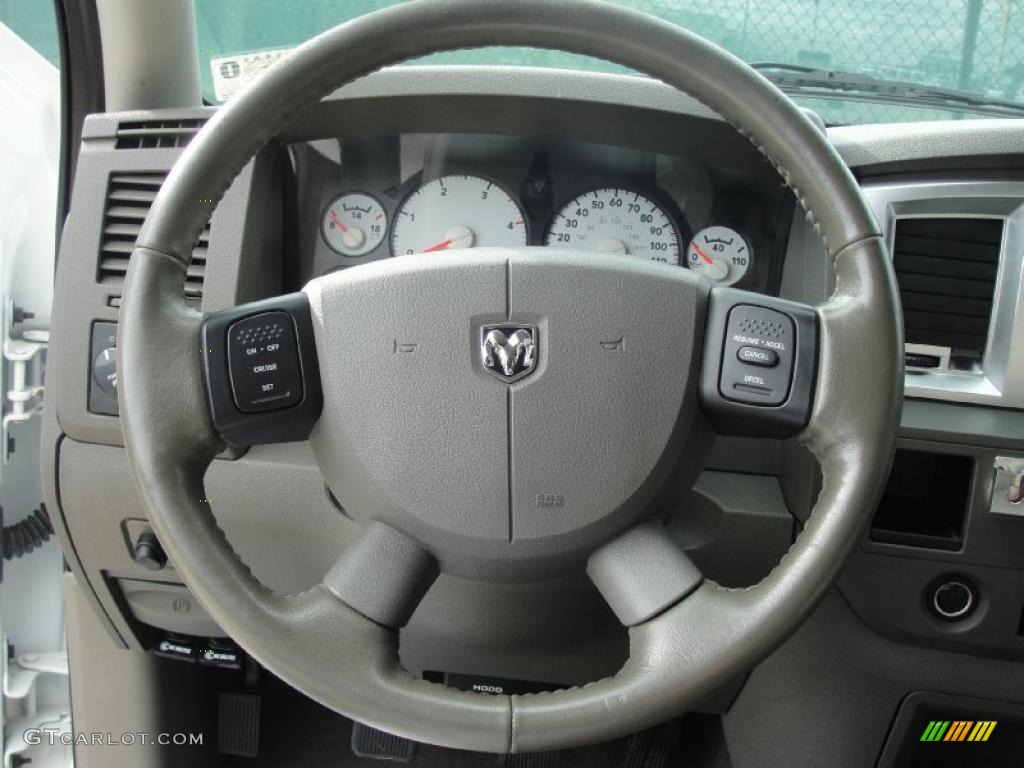 2007 Dodge Ram 3500 Lone Star Quad Cab Dually Khaki Steering Wheel Photo #39733765