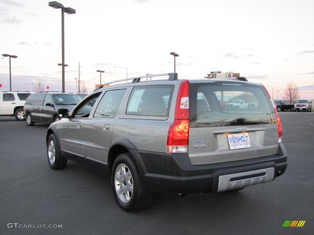 2005 XC70 AWD - Crystal Green Metallic / Taupe photo #3