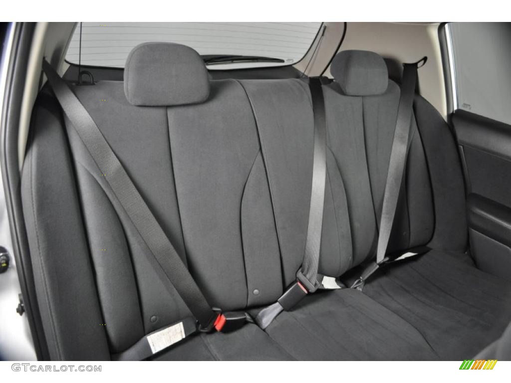Charcoal Interior 2009 Nissan Versa 1.8 S Hatchback Photo #39734276