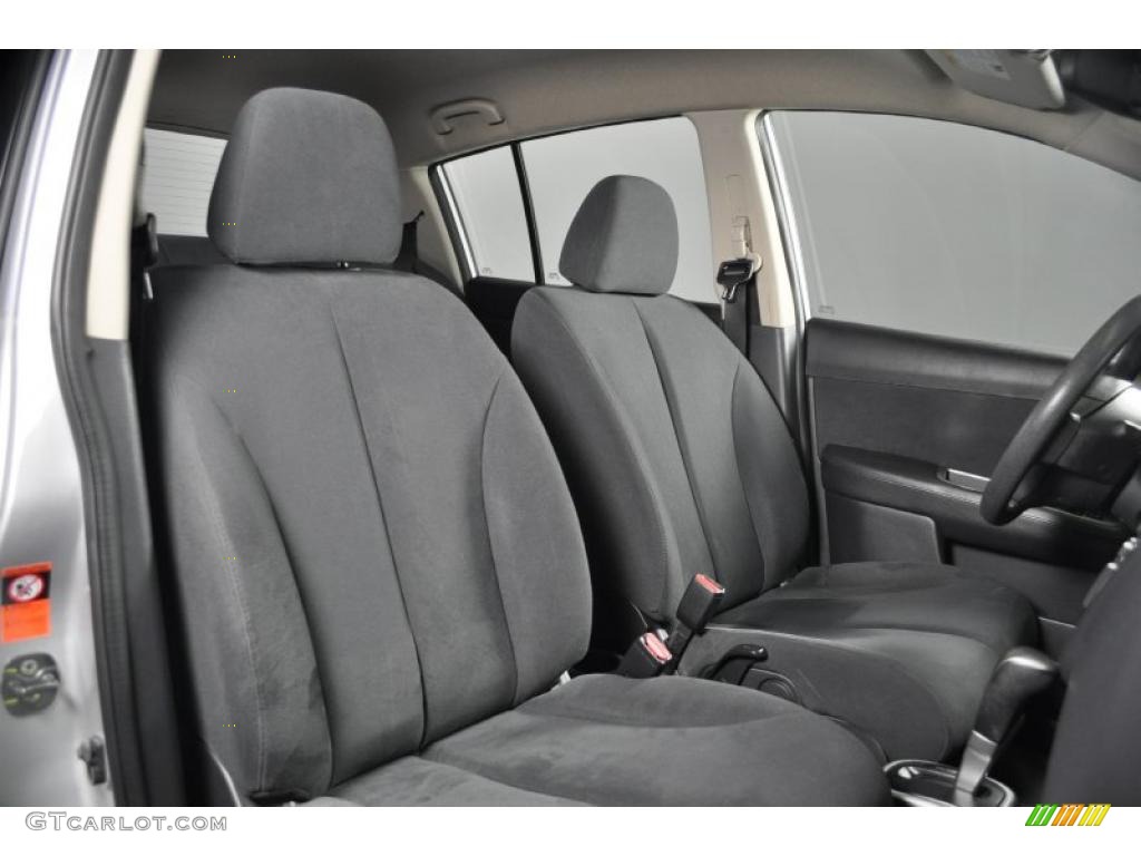 Charcoal Interior 2009 Nissan Versa 1.8 S Hatchback Photo #39734317