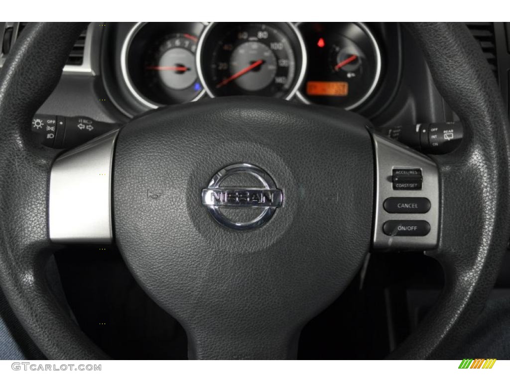 2009 Nissan versa steering wheel locked #1
