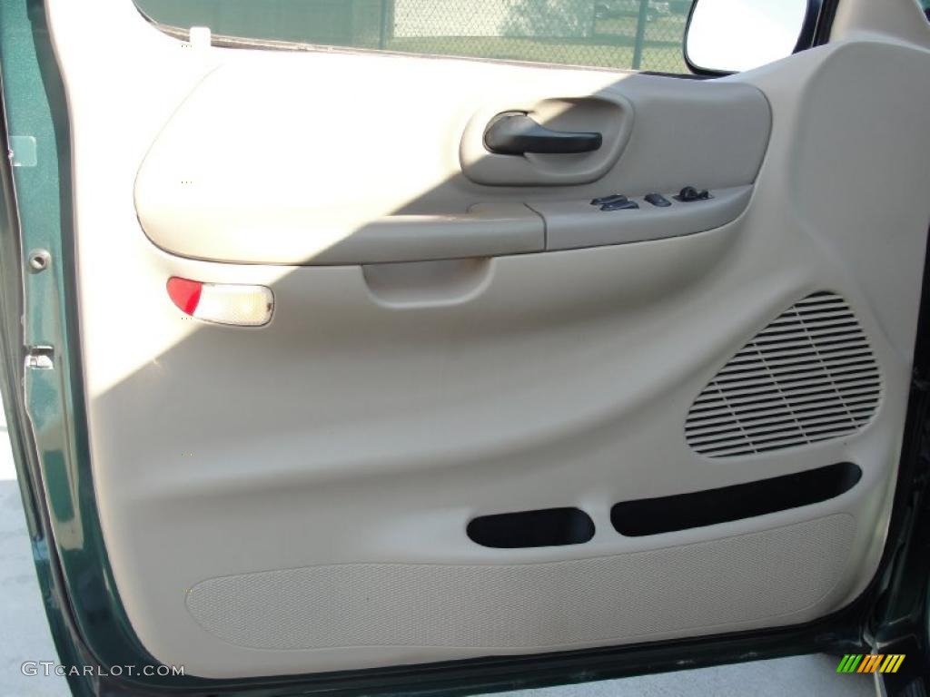 2000 Ford F150 Lariat Extended Cab Medium Parchment Door Panel Photo #39735093