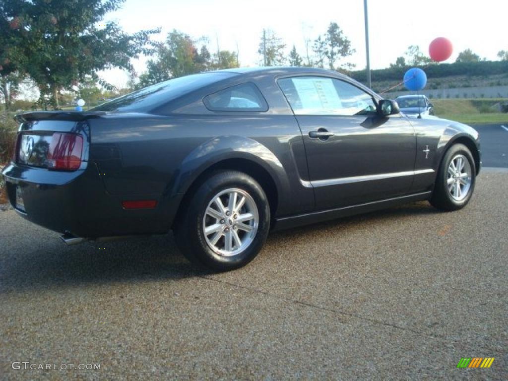 2007 Mustang V6 Deluxe Coupe - Alloy Metallic / Black/Red photo #4