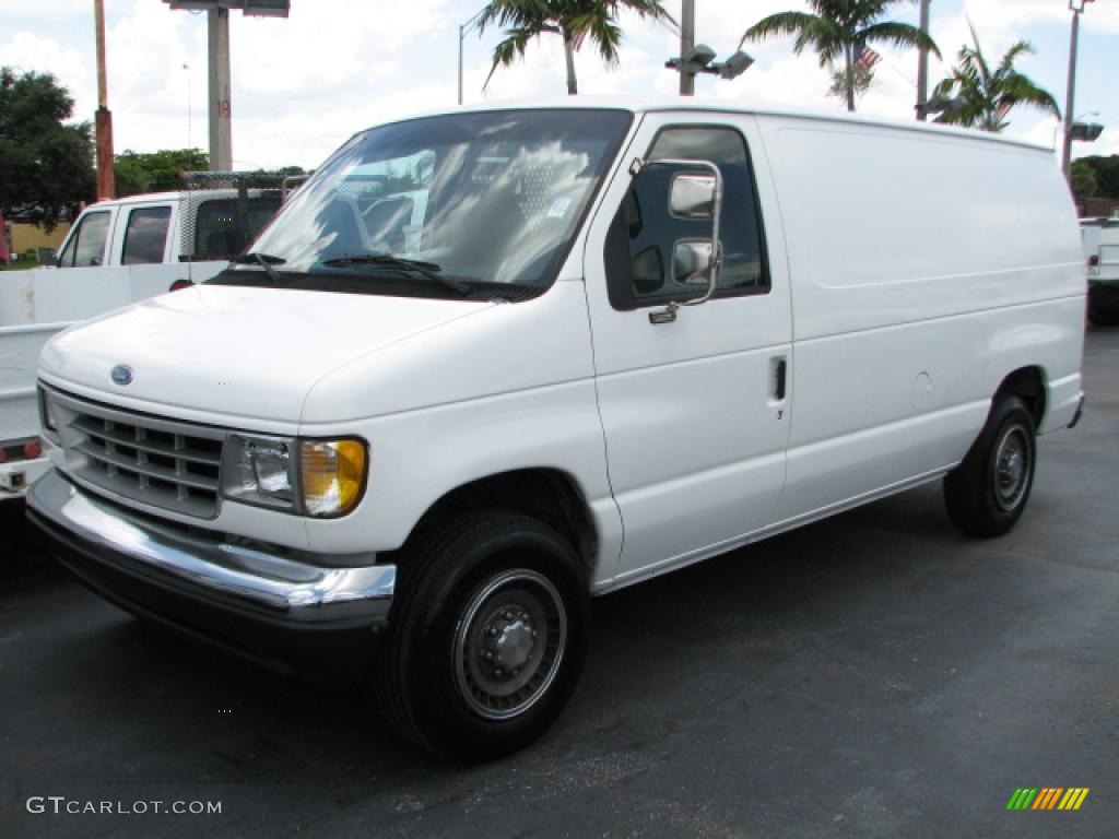 1994 Econoline E250 Cargo Van - White / Black photo #5