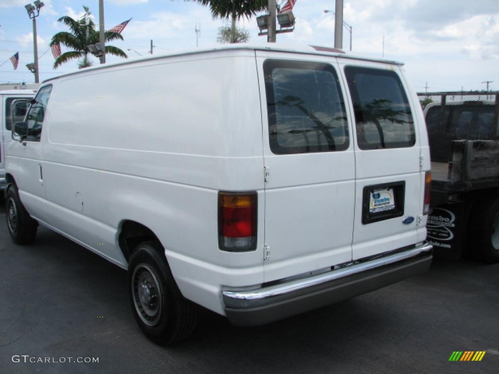 1994 Econoline E250 Cargo Van - White / Black photo #7