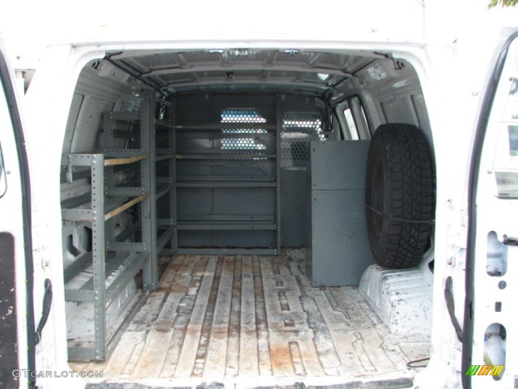 1994 Econoline E250 Cargo Van - White / Black photo #8