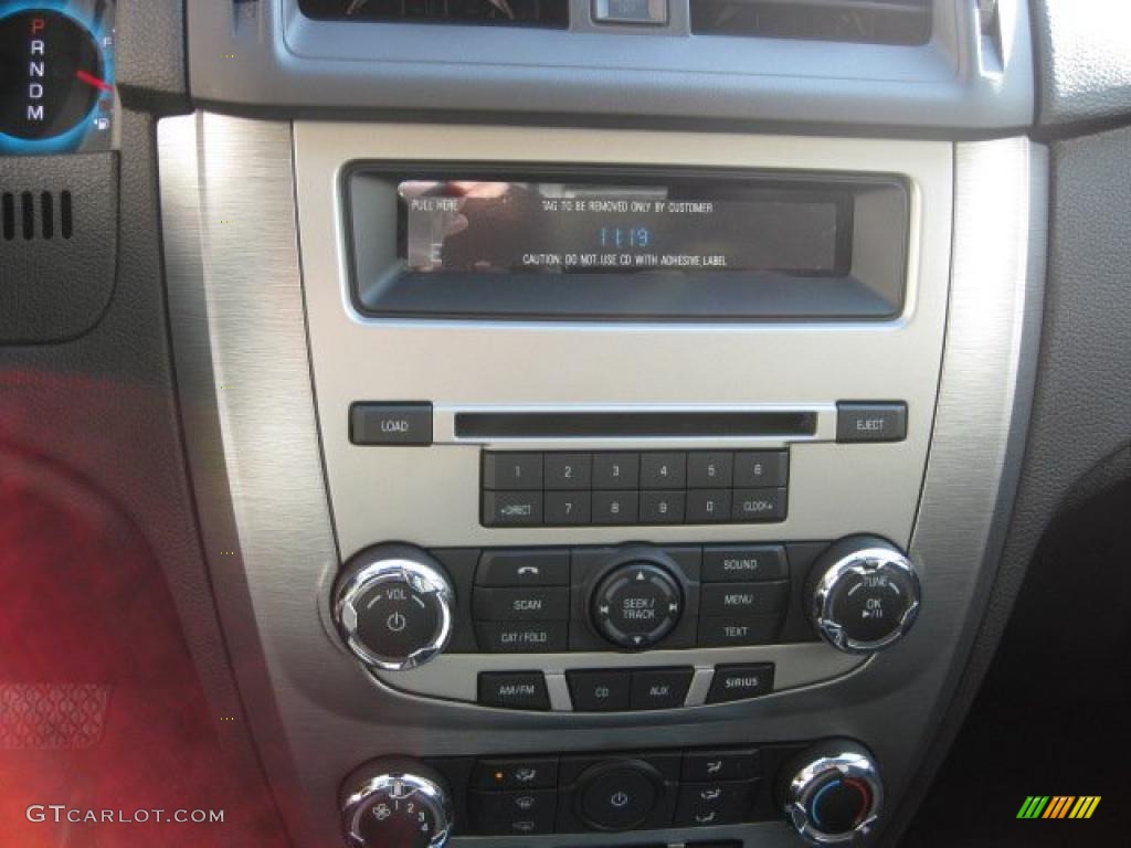 2011 Ford Fusion SE V6 Controls Photo #39741314