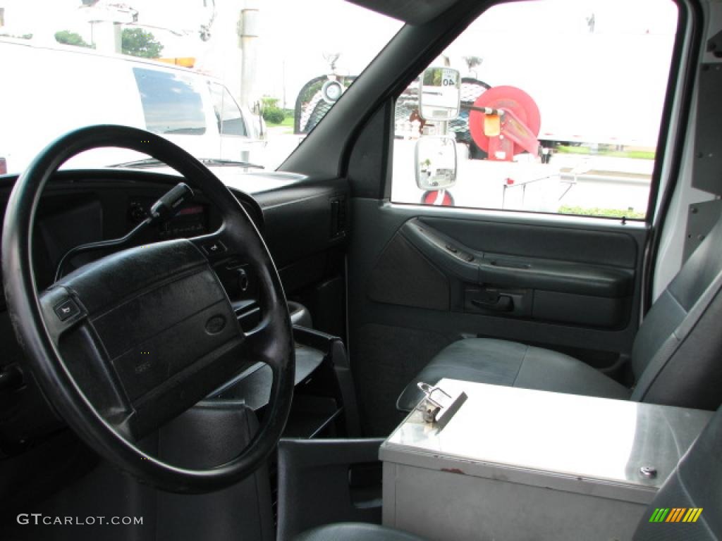 1994 Econoline E250 Cargo Van - White / Black photo #13