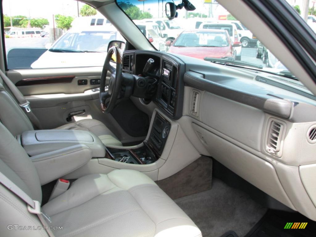 Shale Interior 2002 Cadillac Escalade AWD Photo #39741710