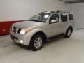 Silver Lightning Metallic - Pathfinder SE 4x4 Photo No. 8
