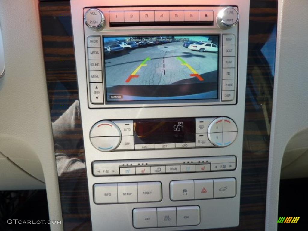 2010 Lincoln Navigator 4x4 Controls Photo #39743270