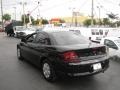 Black - Stratus SE Sedan Photo No. 3