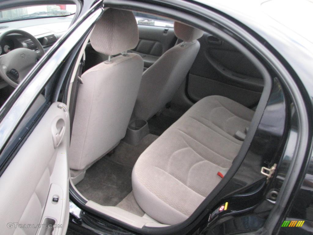 Sandstone Interior 2002 Dodge Stratus SE Sedan Photo #39743639