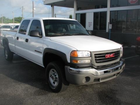 2006 GMC Sierra 2500HD SL Crew Cab Data, Info and Specs