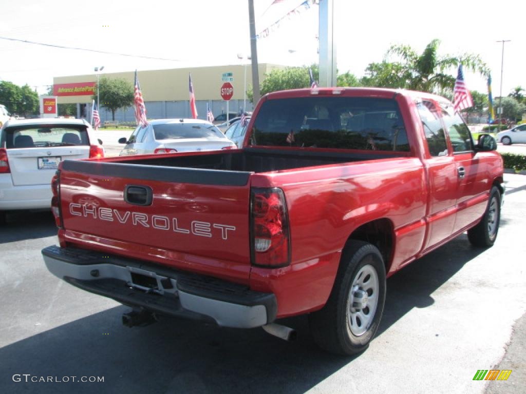 2006 Silverado 1500 Extended Cab - Victory Red / Dark Charcoal photo #9