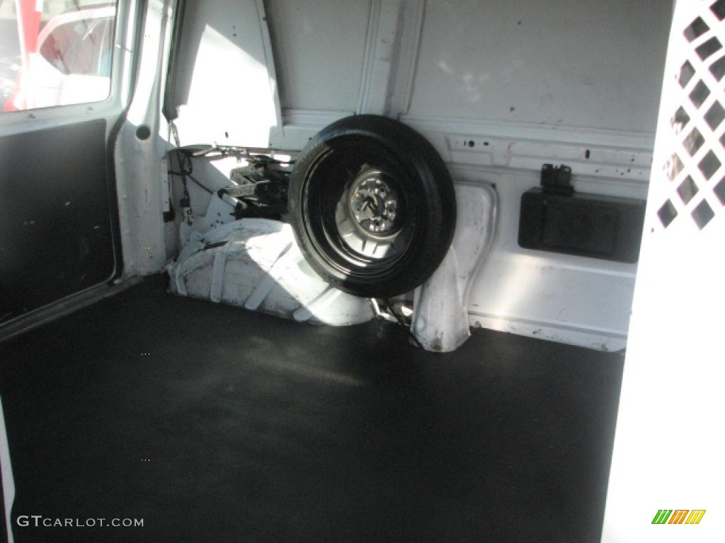 1995 Aerostar Cargo - White / Flint Grey photo #5