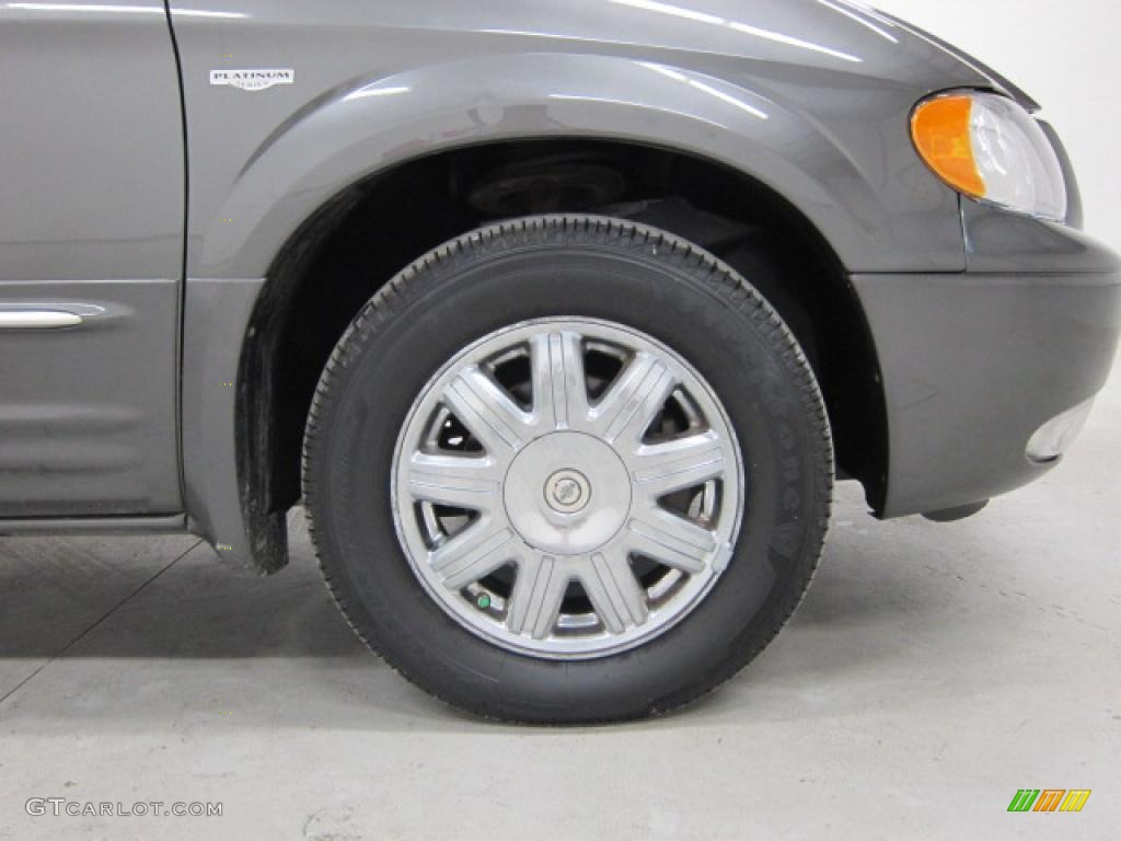 2004 Chrysler Town & Country Touring Wheel Photo #39748186