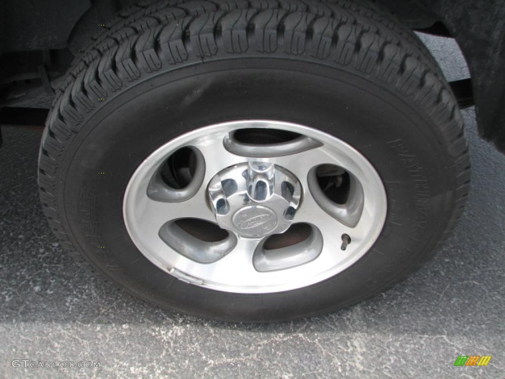 2004 Ford Explorer Sport Trac XLS Wheel Photos