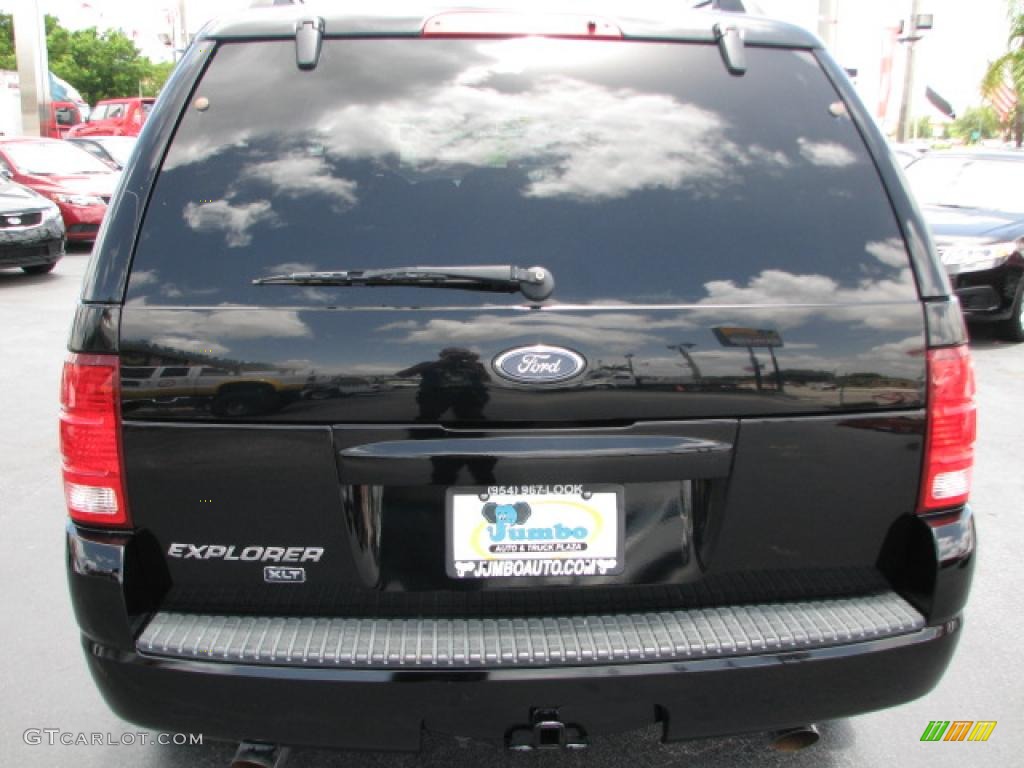 2004 Explorer XLT - Black / Graphite photo #8