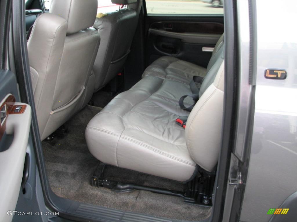 Medium Gray Interior 2000 Chevrolet Suburban 1500 LT 4x4 Photo #39749742