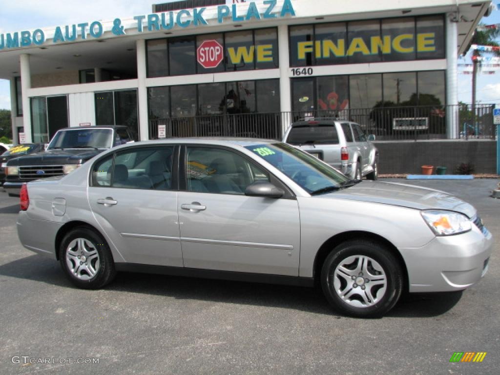 Silverstone Metallic Chevrolet Malibu