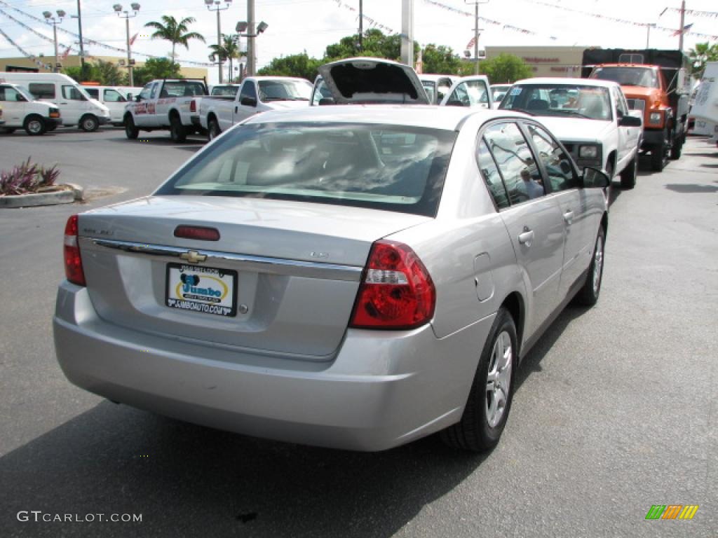 2008 Malibu Classic LS Sedan - Silverstone Metallic / Titanium Gray photo #3