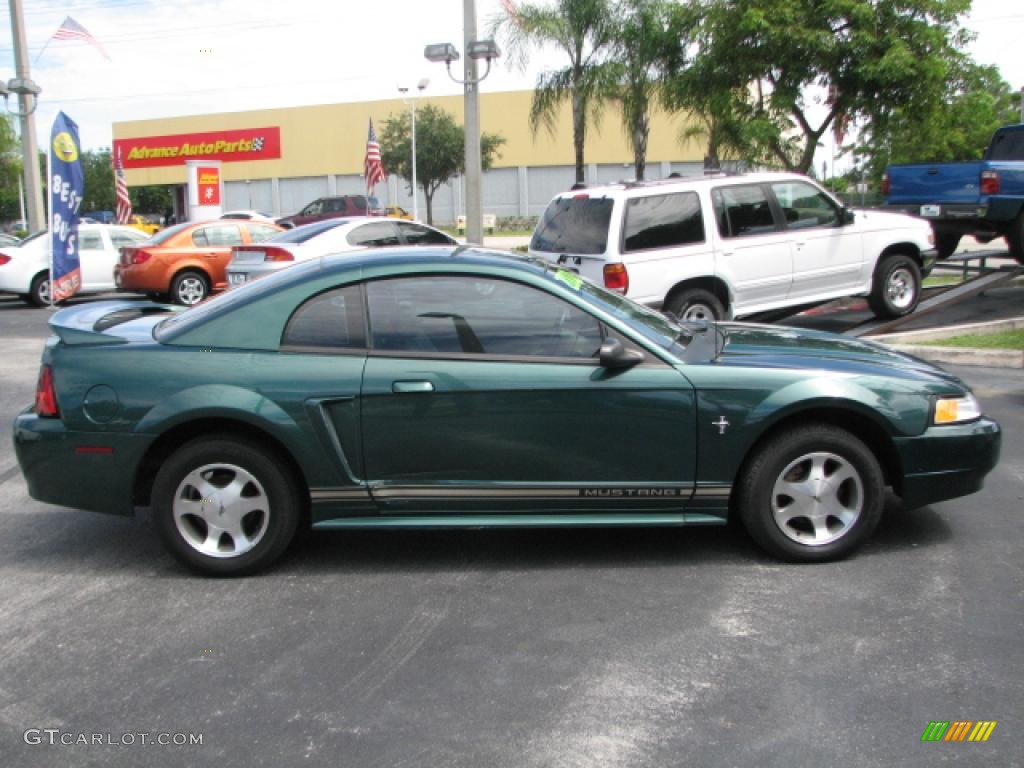 2000 Mustang V6 Coupe - Amazon Green Metallic / Medium Parchment photo #1