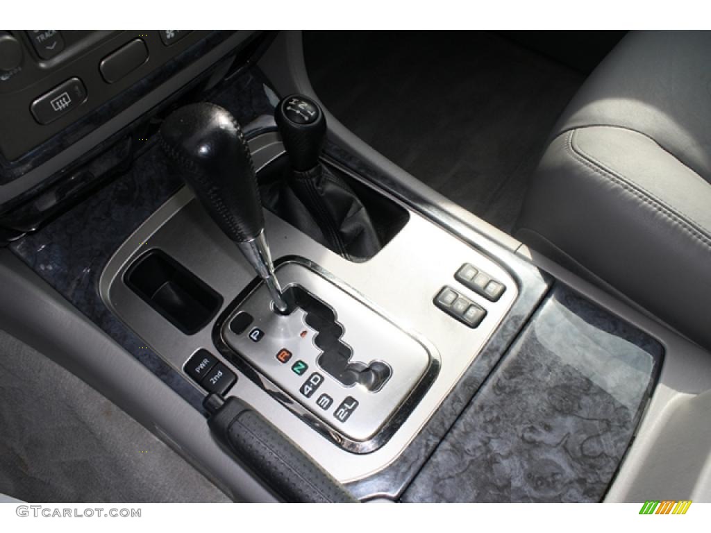 2005 Land Cruiser  - Galactic Gray Mica / Stone photo #21