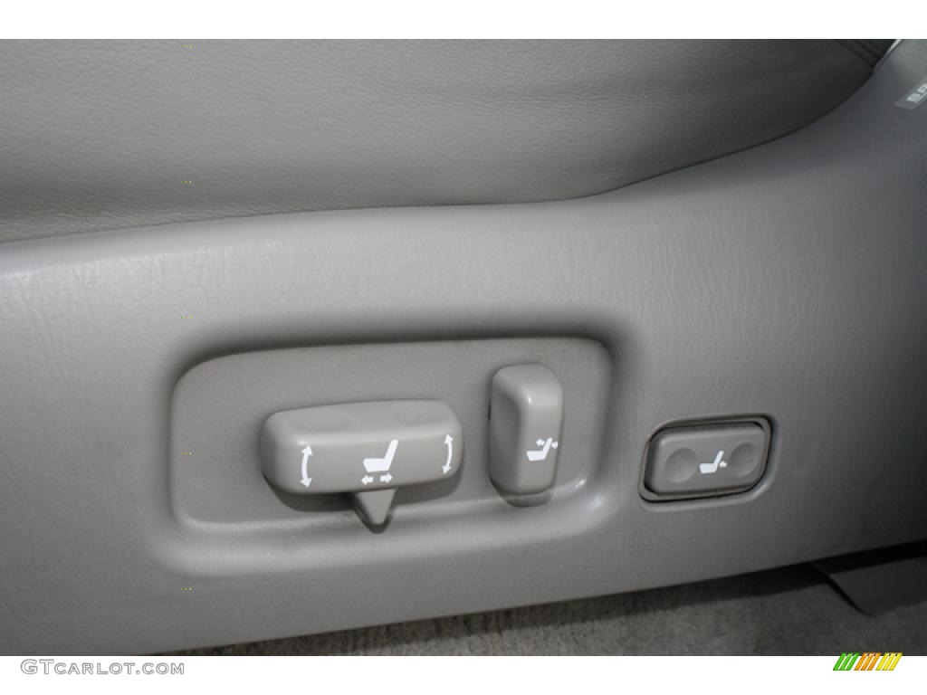 2005 Land Cruiser  - Galactic Gray Mica / Stone photo #26