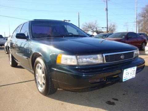 1994 Nissan Maxima SE Data, Info and Specs