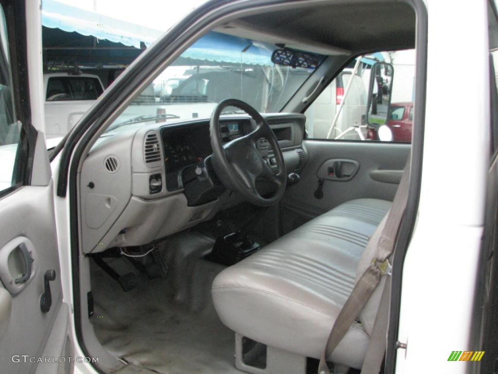 2000 Silverado 3500 Regular Cab Chassis Dump Truck - Summit White / Gray photo #8