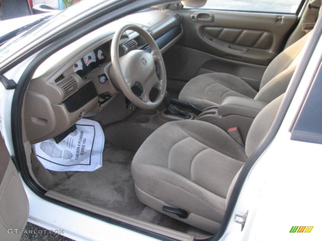 Sandstone Interior 2003 Dodge Stratus SE Sedan Photo #39752842