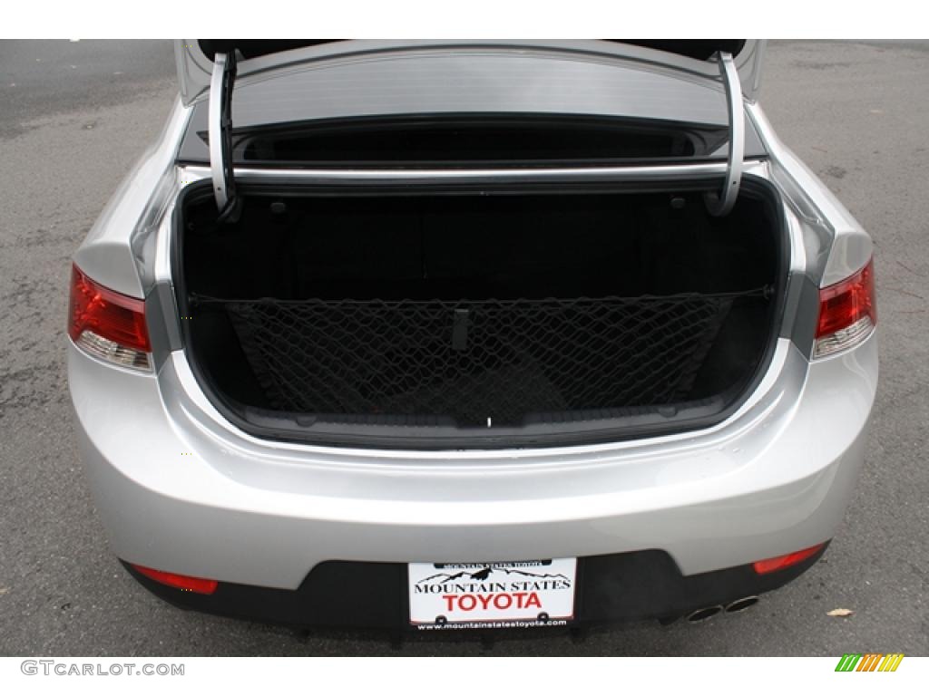 2010 Kia Forte Koup SX Trunk Photo #39754322