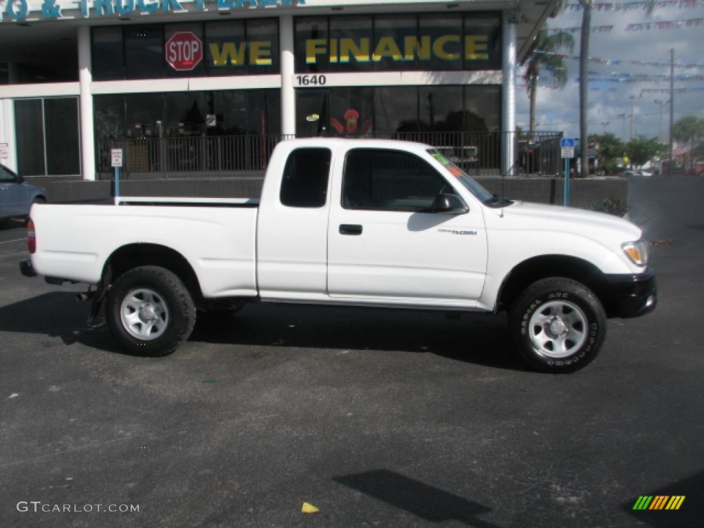 2003 Tacoma V6 Xtracab 4x4 - Super White / Charcoal photo #1