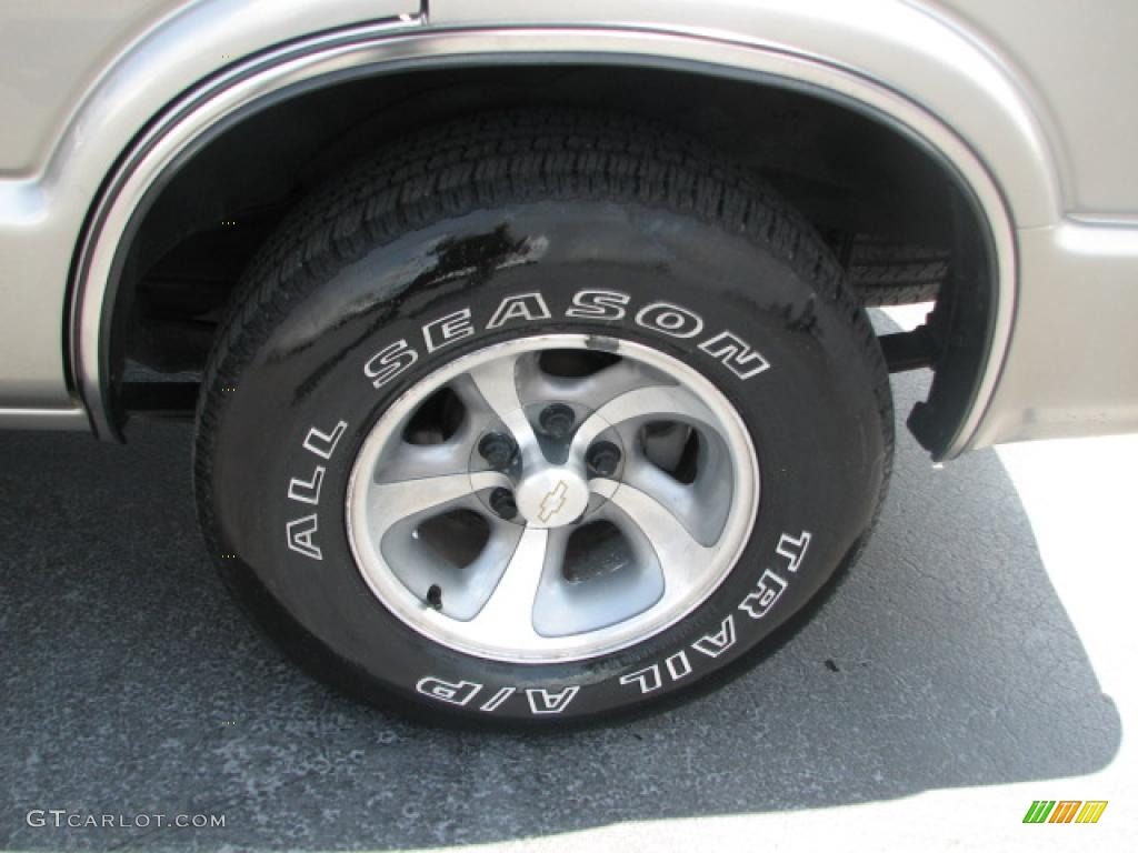 2000 Chevrolet Blazer LT Wheel Photos