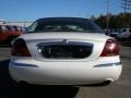 White Pearescent Tri-Coat 2002 Lincoln Continental Standard Continental Model Exterior