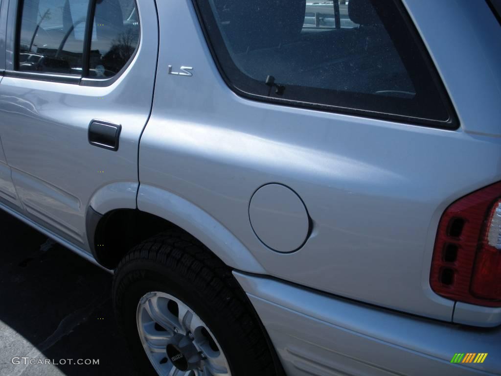 2000 Rodeo LS 4WD - Bright Silver Metallic / Gray photo #8