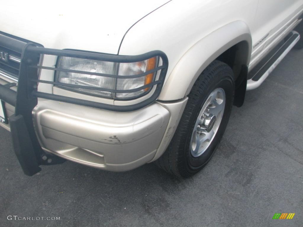 1998 Trooper S 4x4 - Cream White / Gray photo #4